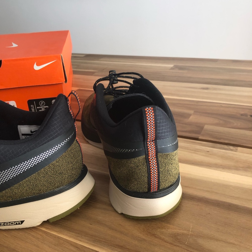 Nike Zoom Strike 2 Shield Men's Running Shoe. 8.5 - Picture 2 of 8